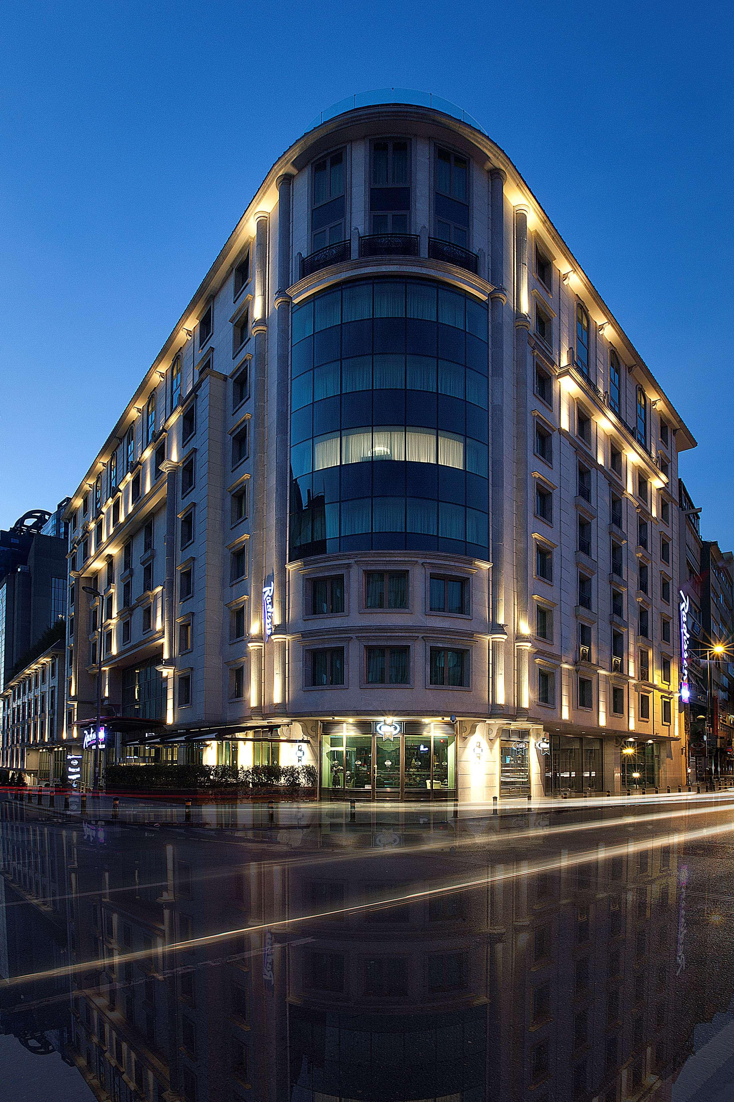 Radisson Blu Hotel, Istanbul Sisli Екстер'єр фото